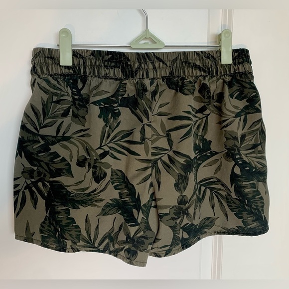 Mid-Rise Drawstring Shorts - Picture 2 of 4